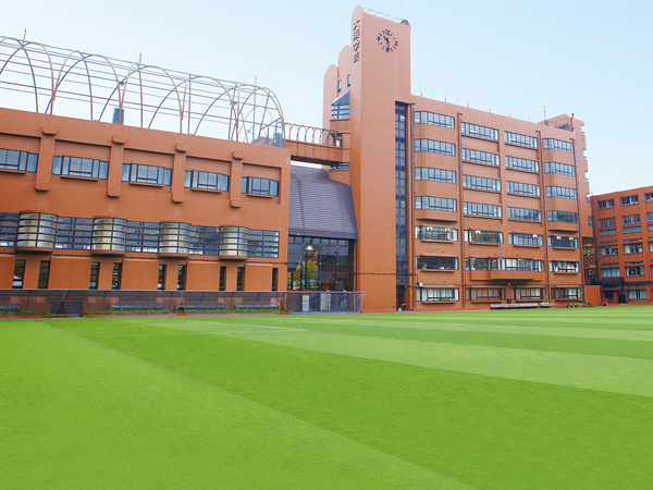 大阪学芸高校の校舎