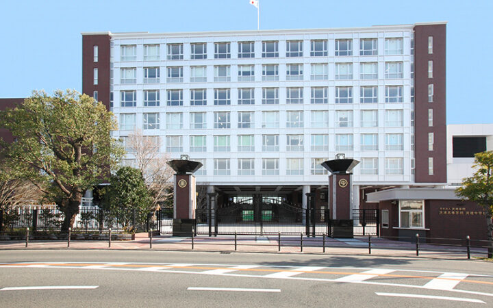 浪速高校の校舎