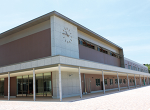 常翔啓光学園高校の校舎