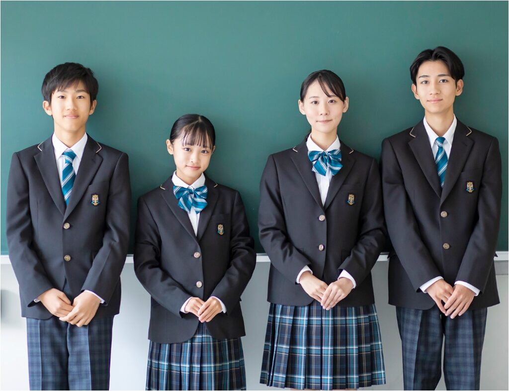 金光八尾高校の制服