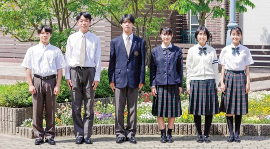 大阪桐蔭高校の制服